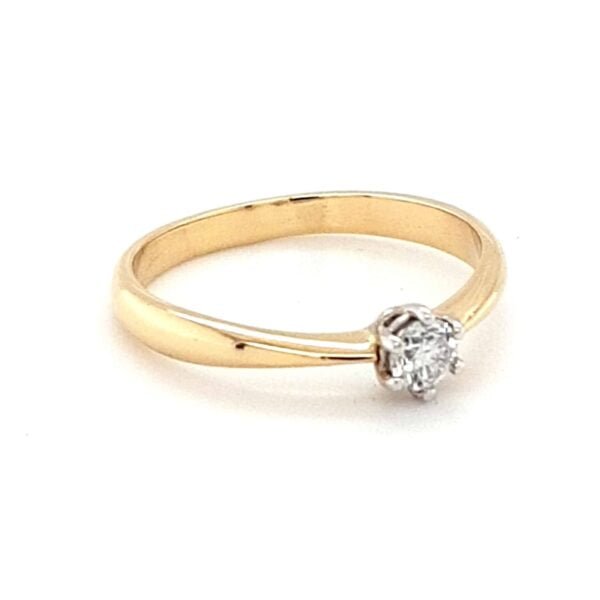 Delikatny pierścionek zaręczynowy "Luminous Promise" z brylantem na złotej obrączce