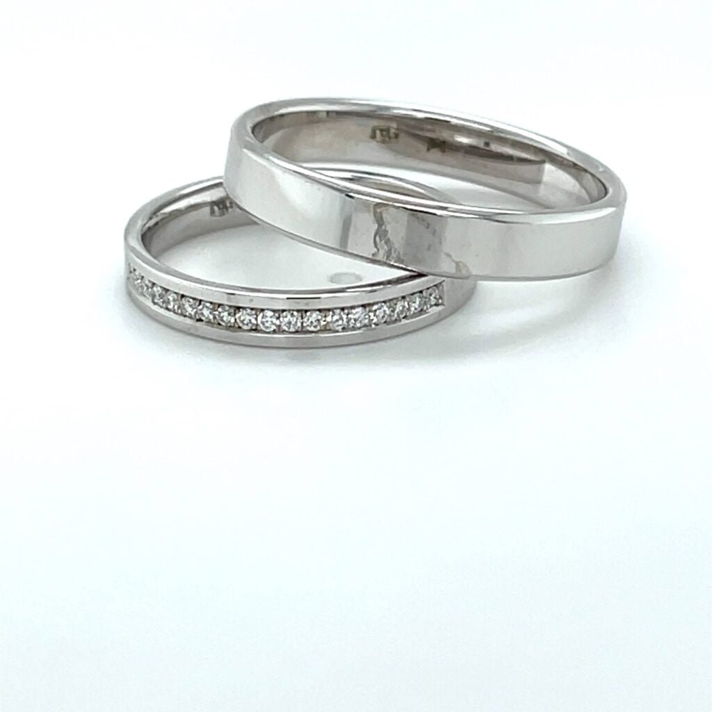 Bague Avon Eternal Sparkle 2 En 1 – Sertie De Brillants Imitation – Plaqué Argent – Neuve Avec étiquettes