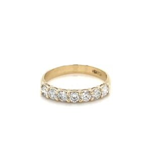 Złoty pierścionek "Aureole Lumière" z brylantami, świętujący wieczność i blask