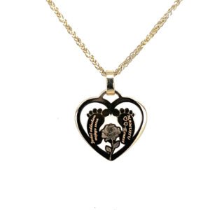 Złota zawieszka Heart Imprint z grawerem w kształcie serca