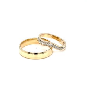 Obrączki ślubne Aurielle ze złota 14k z falowanym rzędem brylantów
