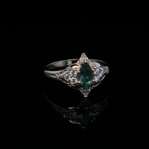 Pierścionek Verdant Éclipse ze szmaragdem i brylantami